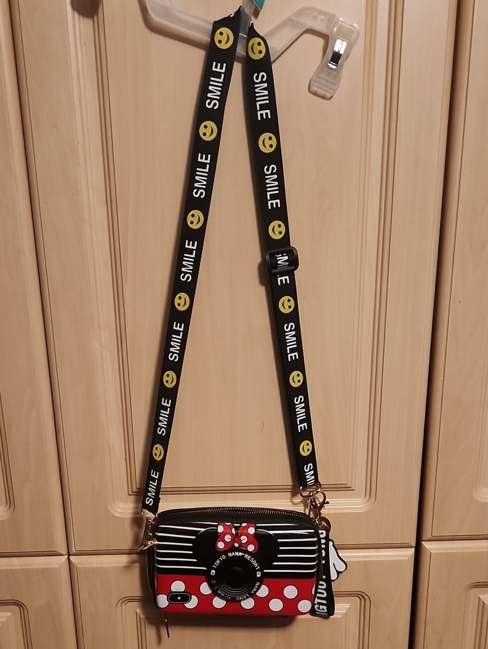 MINNIE Red and Black Polka Dot Camera-Style Crossbody Bag with Smile Strap